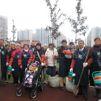 В Москве в день города посадили более 500 деревьев